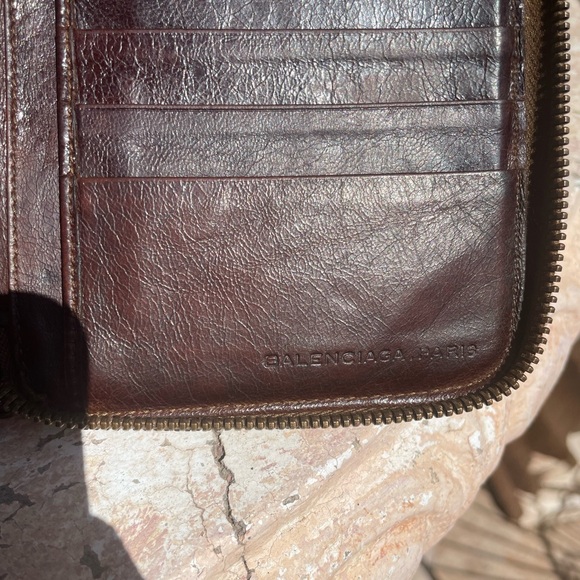 Balenciaga large zip around wallet - Picture 10 of 16